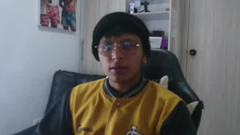 Danny online show from December 17, 3:12 am