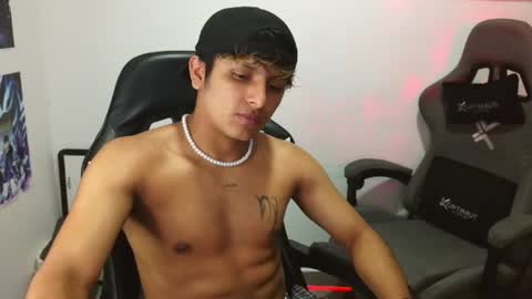 Snapshot of the_weed_guys chatting on June 25, 8:46 pm Danny online show from June 25, 8:46 pm