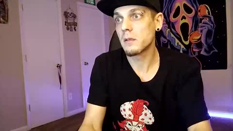 Snapshot of the_wicked22 chatting on January 21, 2:22 am Wicked online show from January 21, 2:22 am