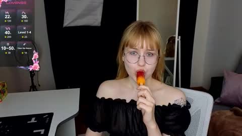 thea_quill online show from March 30, 1:45 pm