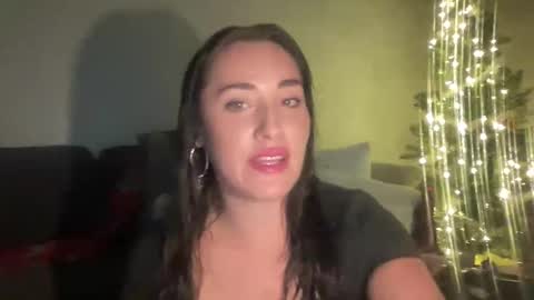 Girl Next Door  online show from December 16, 3:11 am