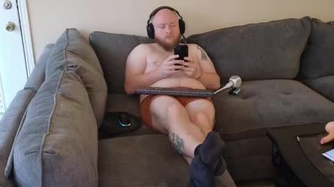 Snapshot of theballboy chatting on February 3, 6:24 pm theballboy online show from February 3, 6:24 pm