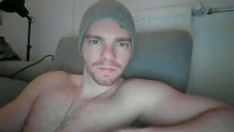 Snapshot of thebatguuy chatting on December 15, 4:26 pm thebatguuy online show from December 15, 4:26 pm