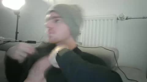 Snapshot of thebatguuy chatting on December 28, 4:30 pm thebatguuy online show from December 28, 4:30 pm