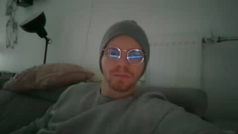 Snapshot of thebatguuy chatting on January 19, 3:21 pm thebatguuy online show from January 19, 3:21 pm