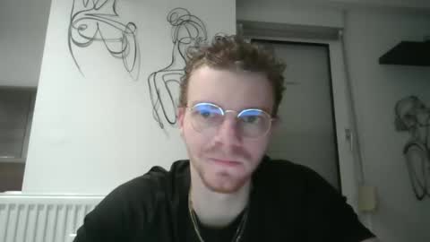 Snapshot of thebatguuy chatting on January 31, 8:43 pm thebatguuy online show from January 31, 8:43 pm