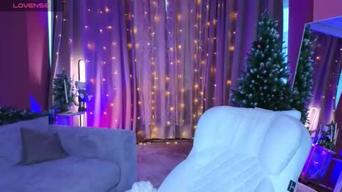 Lucy online show from January 12, 11:15 am