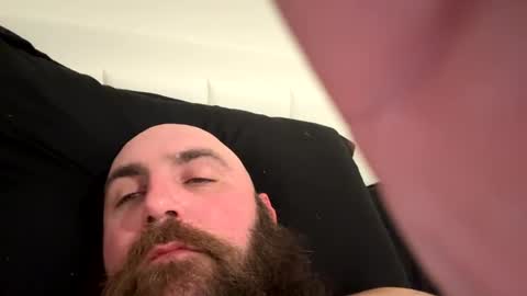 Snapshot of thebeardeddragon1985 chatting on March 4, 6:41 am thebeardeddragon1985 online show from March 4, 6:41 am