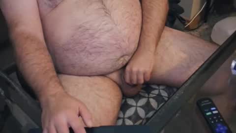 Snapshot of thebearking69 chatting on October 23, 1:10 pm The Bear King online show from October 23, 1:10 pm