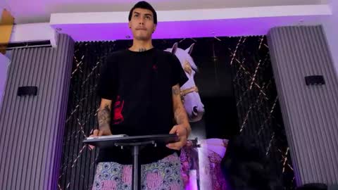 DEAN AND MARY online show from February 15, 12:25 pm