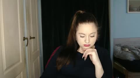 raissa online show from April 15, 3:19 pm