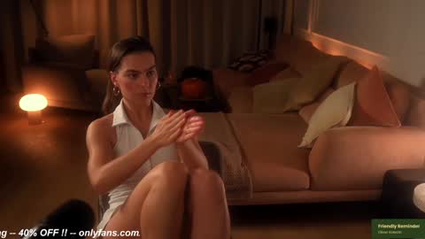 Snapshot of thecherie chatting on October 28, 9:06 pm Cherie online show from October 28, 9:06 pm