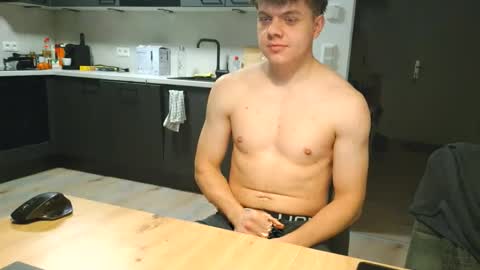 thecuteguy144949 online show from November 15, 4:25 pm