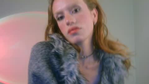 Snapshot of thedollxxxperience chatting on December 11, 7:03 pm Yolanda online show from December 11, 7:03 pm