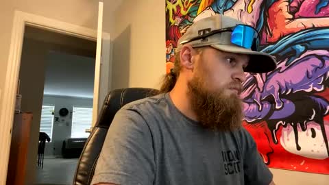 Snapshot of thedude715981 chatting on February 19, 6:54 pm thedude715981 online show from February 19, 6:54 pm