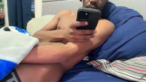 theeshooterr online show from January 10, 9:30 pm