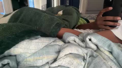 theeshooterr online show from February 6, 2:09 pm