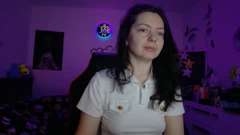 TheFarmergirl online show from February 10, 5:00 am