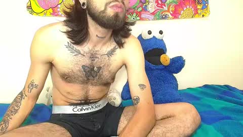 independent Model online show from January 14, 1:04 am