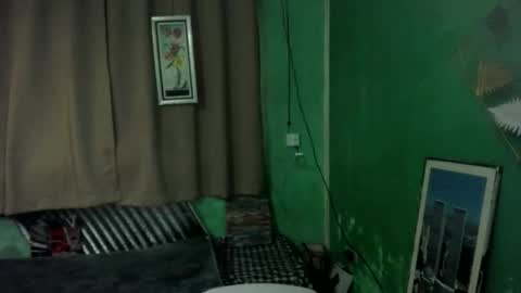 thegirlyouneedxoxo online show from January 6, 11:18 pm