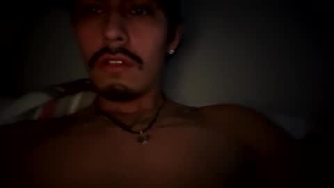 Snapshot of theglorious2002 chatting on December 1, 6:40 am theglorious2002 online show from December 1, 6:40 am