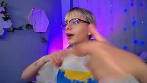 Snapshot of thegodmother_gh chatting on October 30, 3:08 am Peyton online show from October 30, 3:08 am