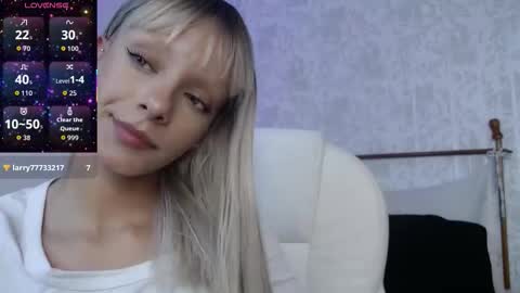 Snapshot of thegodmother_gh chatting on November 26, 3:40 am Peyton online show from November 26, 3:40 am