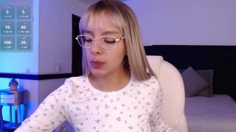 Peyton online show from February 8, 3:43 am