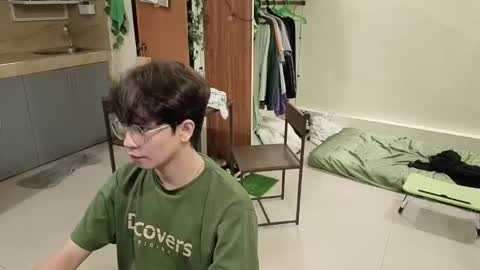 Green online show from November 24, 3:01 pm