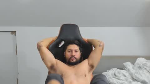 Snapshot of theguardian7 chatting on November 14, 5:50 am theguardian7 online show from November 14, 5:50 am