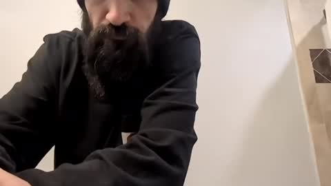 Snapshot of theh4iryfi5h chatting on February 25, 12:31 am theh4iryfi5h online show from February 25, 12:31 am