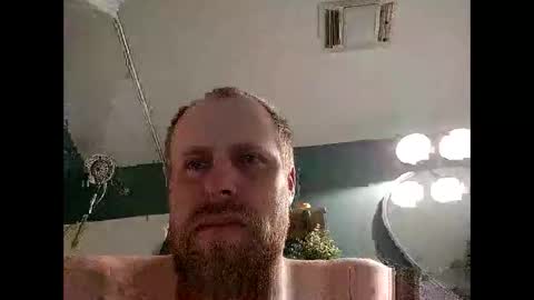 Snapshot of thehammerxx chatting on October 4, 10:46 am thehammerxx online show from October 4, 10:46 am