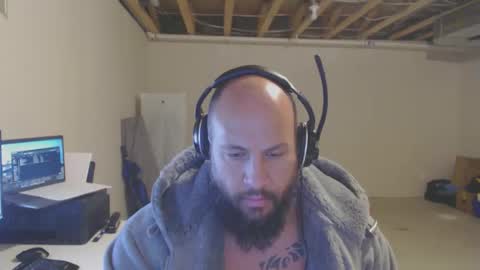 thehawaiian93 online show from April 14, 9:37 am