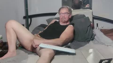 thehotlantaman online show from March 29, 4:01 am