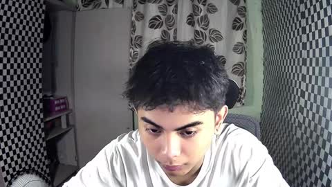 Xerxis online show from December 4, 10:35 am