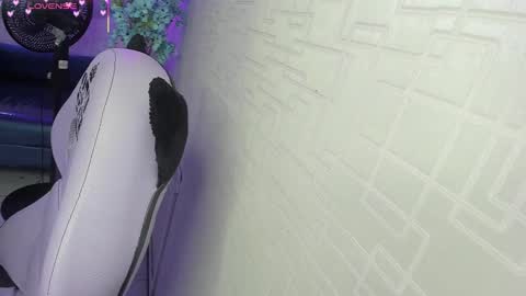 Theia  online show from November 15, 2:42 am