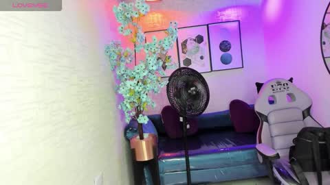 Theia  online show from December 17, 12:22 pm