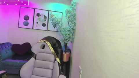 Theia  online show from April 7, 12:27 pm