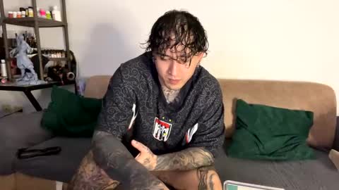 Tyler  Ada online show from October 14, 1:06 am