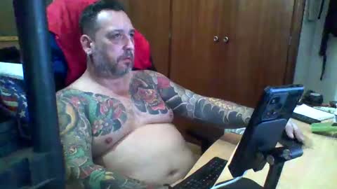 Snapshot of thekier chatting on December 30, 11:06 pm thekier online show from December 30, 11:06 pm