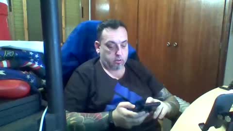 Snapshot of thekier chatting on December 31, 5:40 pm thekier online show from December 31, 5:40 pm