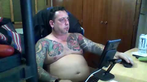 Snapshot of thekier chatting on January 25, 2:26 am thekier online show from January 25, 2:26 am