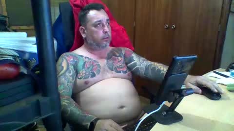 Snapshot of thekier chatting on February 22, 1:11 am thekier online show from February 22, 1:11 am