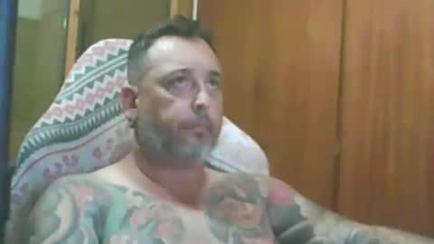 Snapshot of thekier chatting on October 3, 4:59 pm thekier online show from October 3, 4:59 pm
