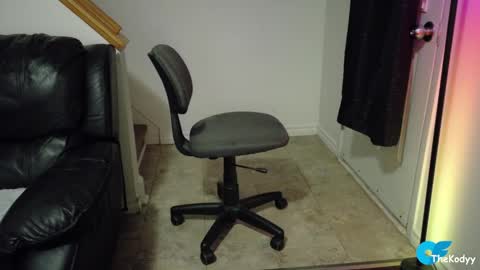 thekodyy online show from April 9, 7:58 am