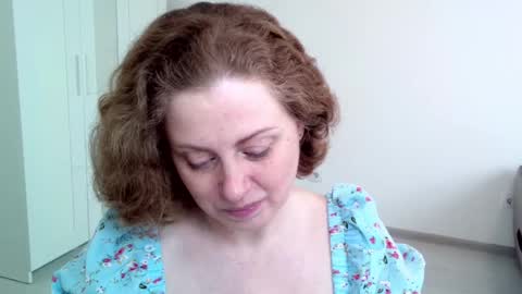 Ella online show from February 27, 8:06 am