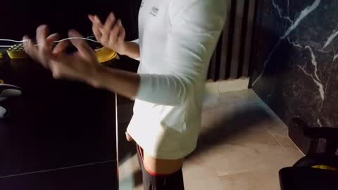 Snapshot of thelitoshowofficial chatting on February 3, 6:40 am thelitoshowofficial online show from February 3, 6:40 am