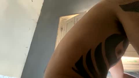 Snapshot of themarttinguyyy chatting on December 24, 3:16 pm themarttinguyyy online show from December 24, 3:16 pm