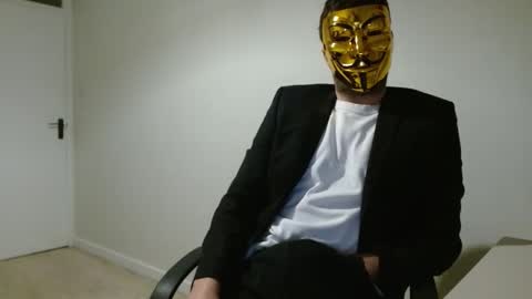 The Masked Londoner online show from February 4, 7:20 pm