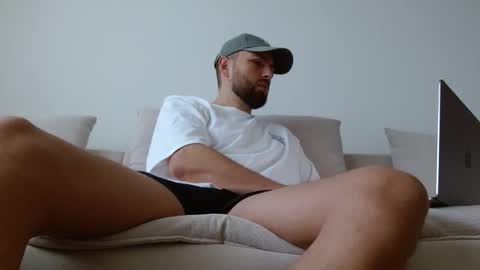 TheMonarchGoat online show from March 28, 10:04 am